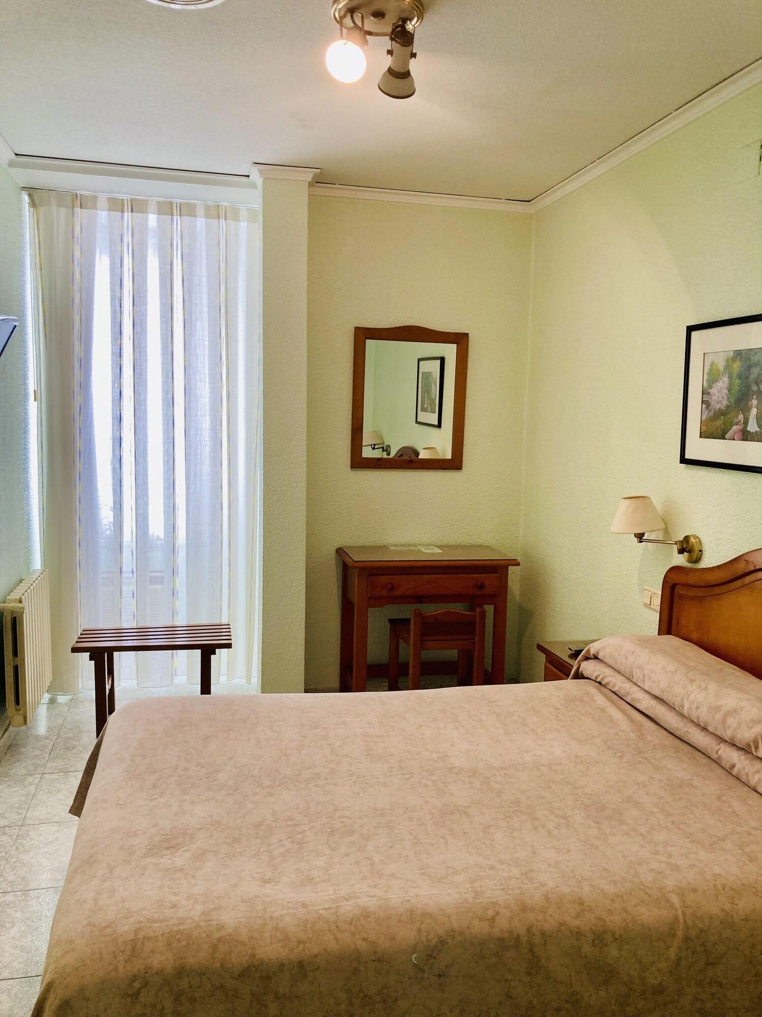 Zaymar Hotel 2*