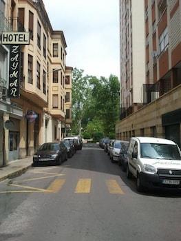 Zaymar Hotel 2*